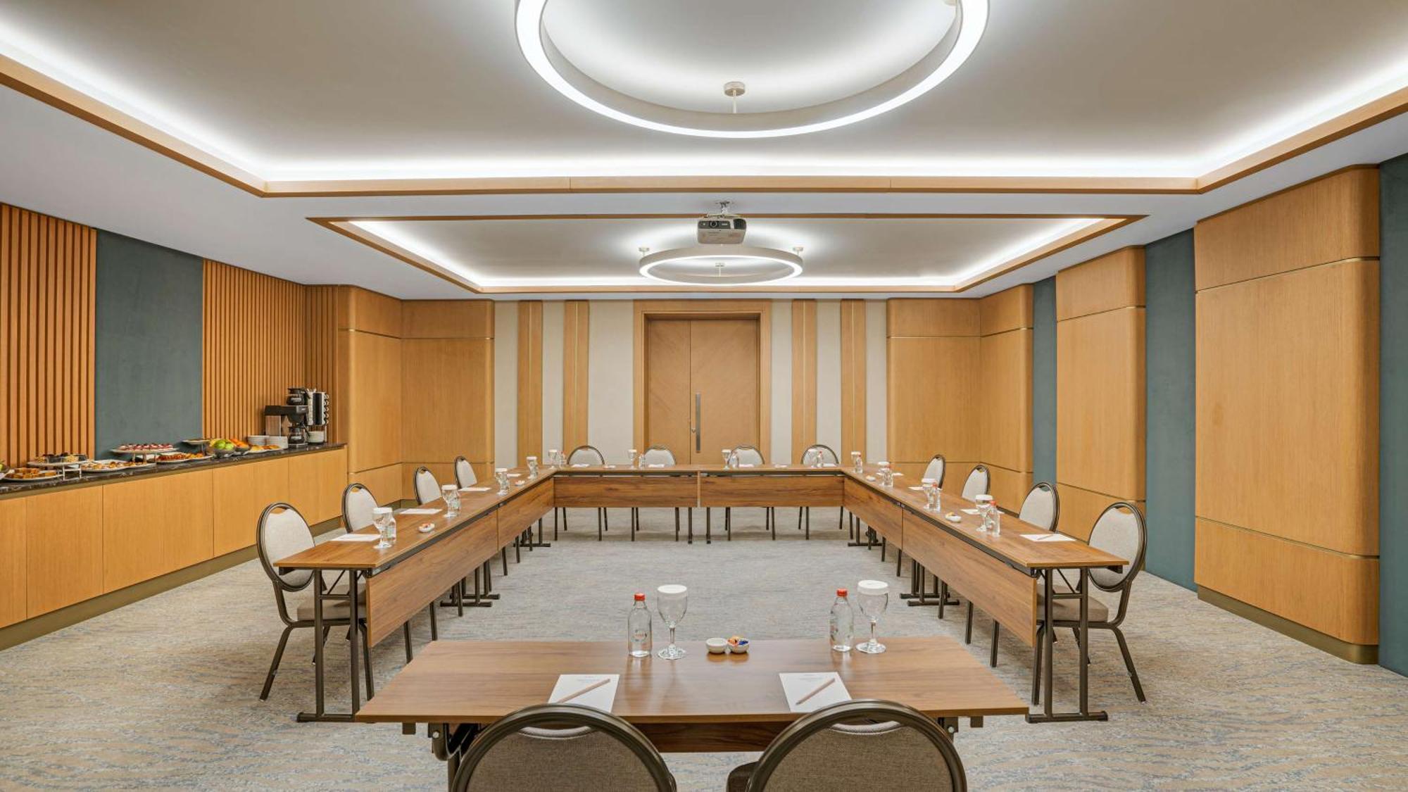 Radisson Hotel Istanbul Merter Buitenkant foto