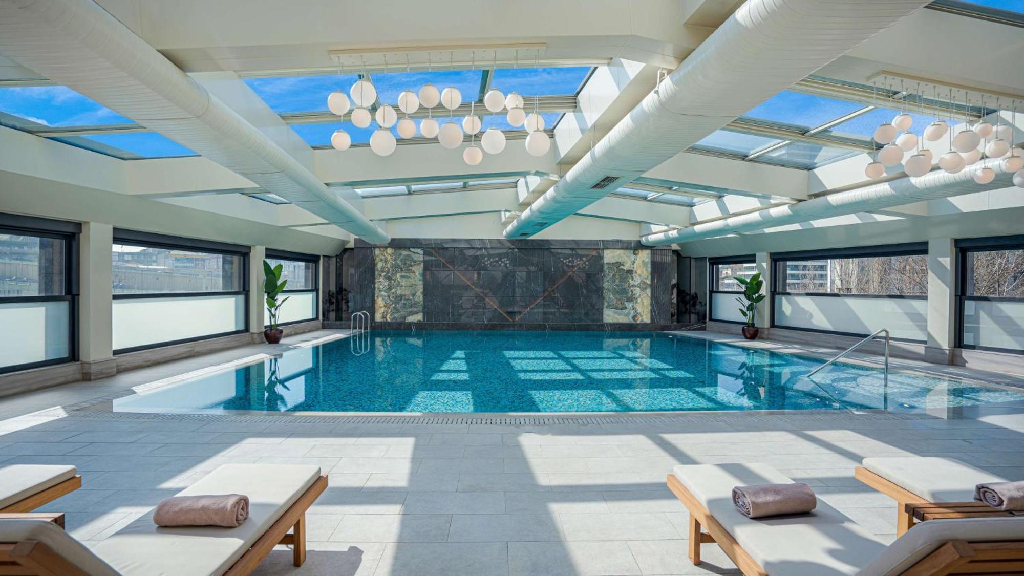 Radisson Hotel Istanbul Merter Buitenkant foto