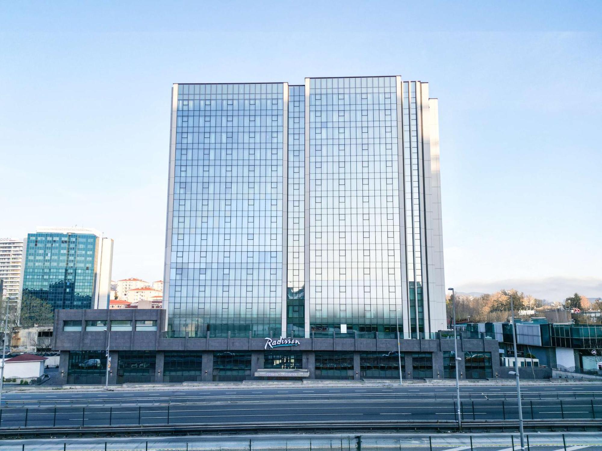 Radisson Hotel Istanbul Merter Buitenkant foto